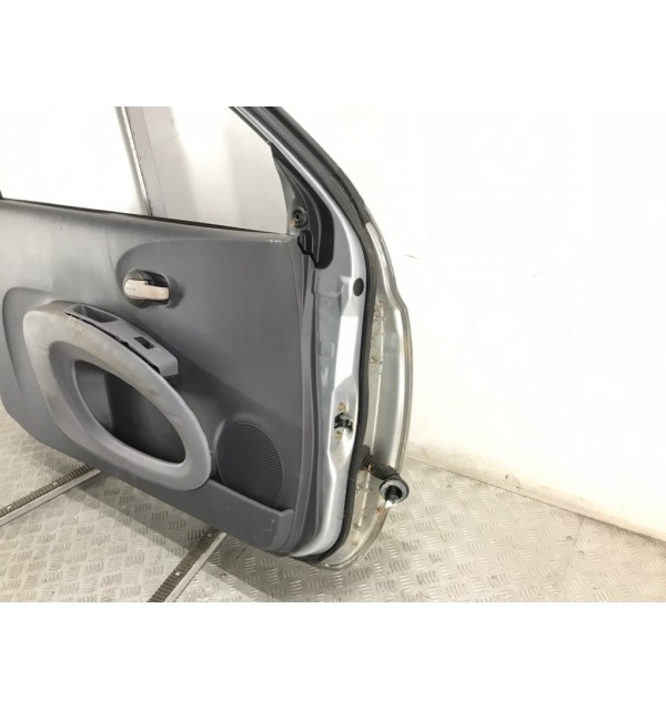 Дверь передняя левая бу для Nissan Micra K12 1.0 i,  2003 г.