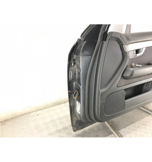 Дверь передняя правая бу для Audi A4 B6 1.9 TDi,  2003 г.