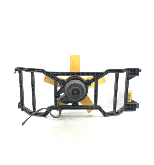 Вентилятор радиатора бу для Ford Fiesta 5 1.4 i,  2005 г.