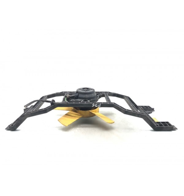 Вентилятор радиатора бу для Ford Fiesta 5 1.4 i,  2005 г.