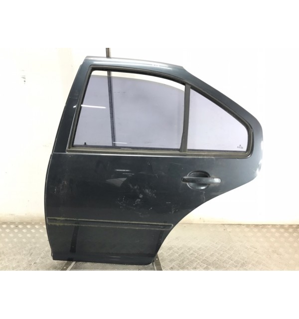 Дверь задняя левая бу для Volkswagen Bora 1 1.9 TDi,  2002 г.