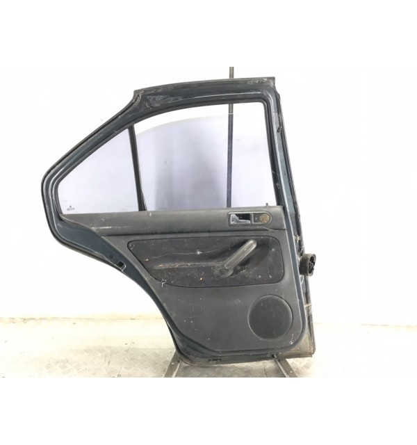 Дверь задняя левая бу для Volkswagen Bora 1 1.9 TDi,  2002 г.