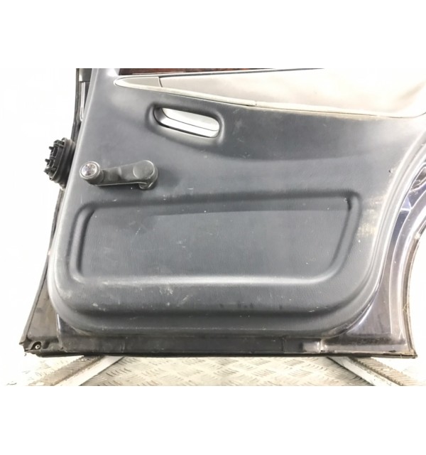 Дверь задняя правая бу для Audi A4 B5 1.8 i,  1997 г.