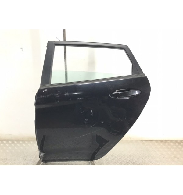 Дверь задняя левая бу для Ford Fiesta 6 1.3 i,  2010 г.