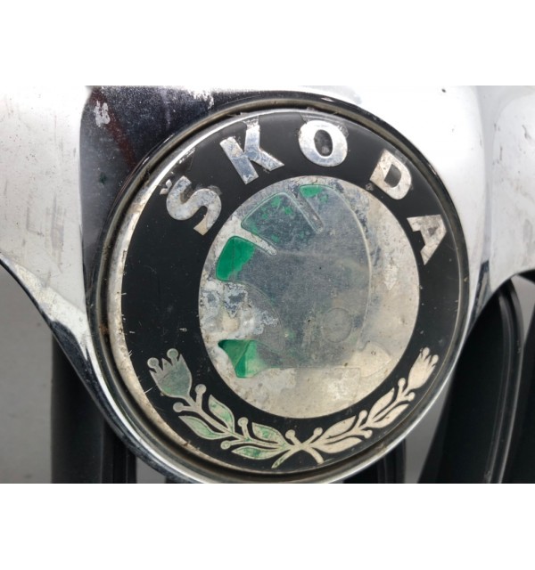 Решетка радиатора бу для Skoda Octavia A5 1.4 TSI,  2009 г.