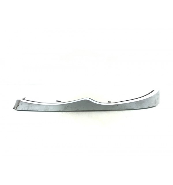 Накладка (ресничка) левой фары бу для BMW 3 E46 2.2 i,  2003 г.