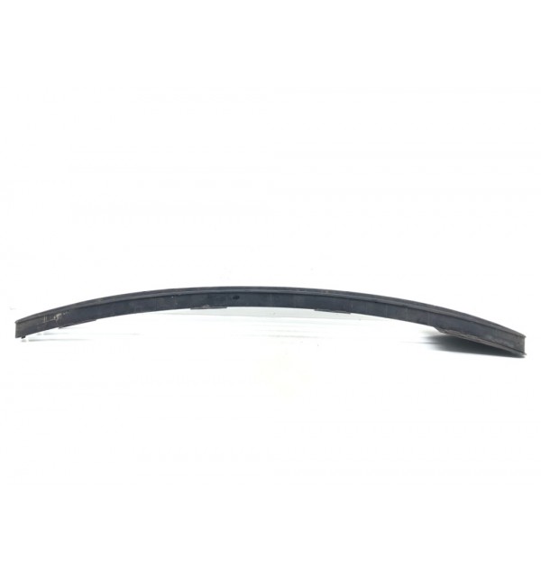 Заглушка (решетка) в бампер передний бу для Ford Fiesta  1.3 i,  2005 г.