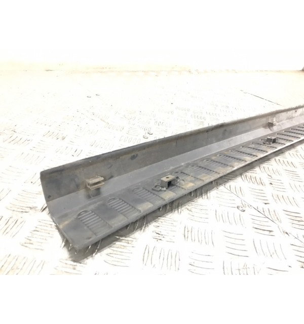 Накладка на бампер бу для Ford Transit Connect  1.8 TDCi,  2009 г.