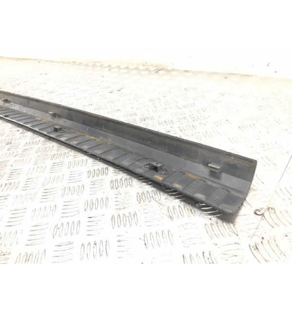 Накладка на бампер бу для Ford Transit Connect  1.8 TDCi,  2009 г.