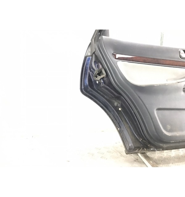 Дверь задняя левая бу для Audi A4 B5 1.8 i,  1997 г.