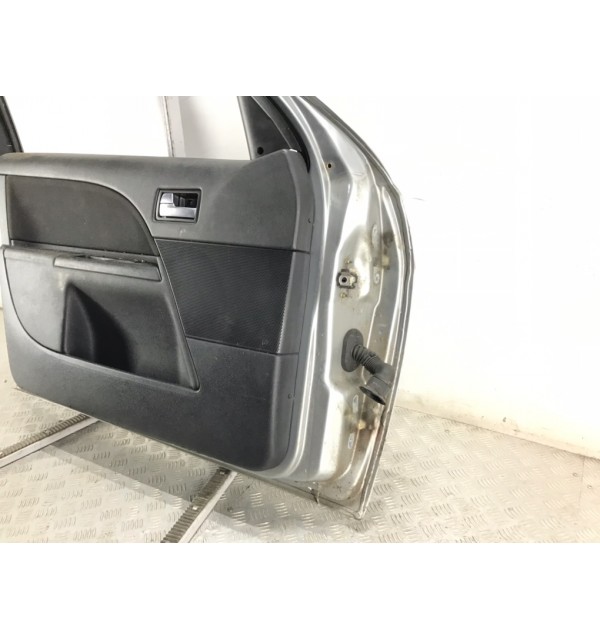 Дверь передняя левая бу для Ford Mondeo 3 1.8 i,  2004 г.