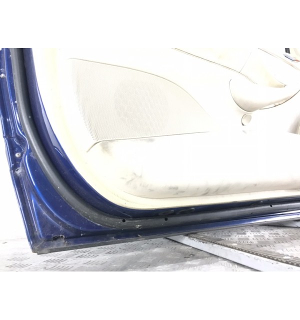 Дверь передняя левая бу для Mercedes CLK W209 2.6 i,  2004 г.