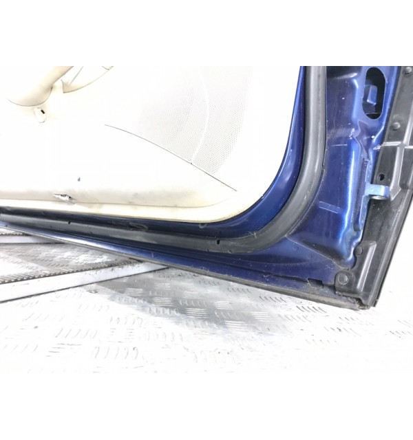 Дверь передняя левая бу для Mercedes CLK W209 2.6 i,  2004 г.