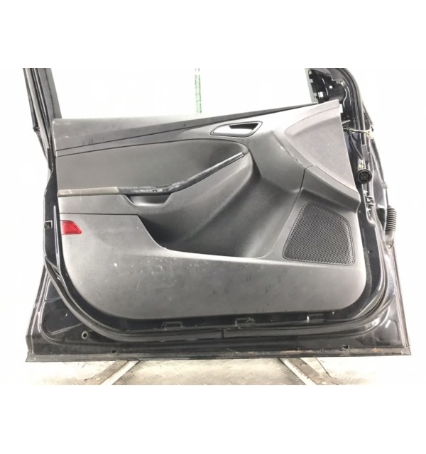 Дверь передняя левая бу для Ford Focus 3 1.6 TDCi,  2012 г.