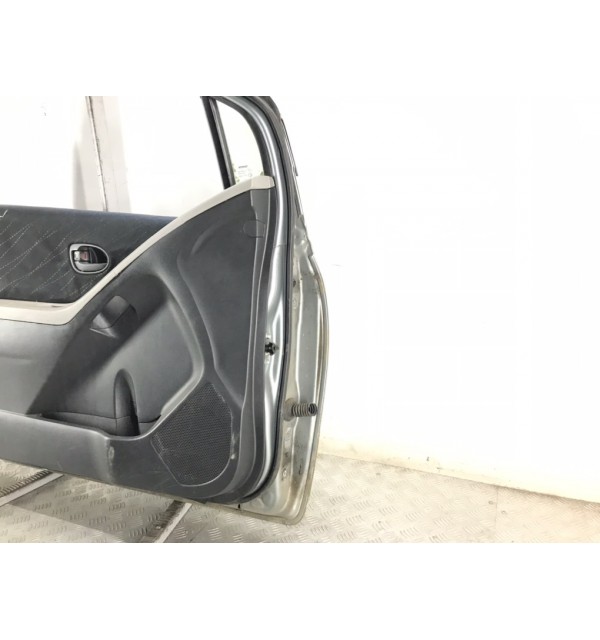 Дверь передняя левая бу для Toyota Yaris XP9 1.0 i,  2008 г.