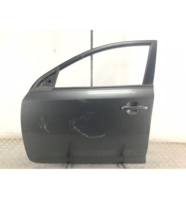 Дверь передняя левая бу для Kia Ceed 1 1.6 CRDi,  2010 г.