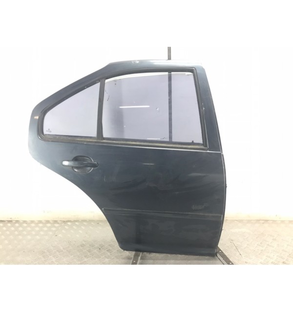 Дверь задняя правая бу для Volkswagen Bora 1 1.9 TDi,  2002 г.