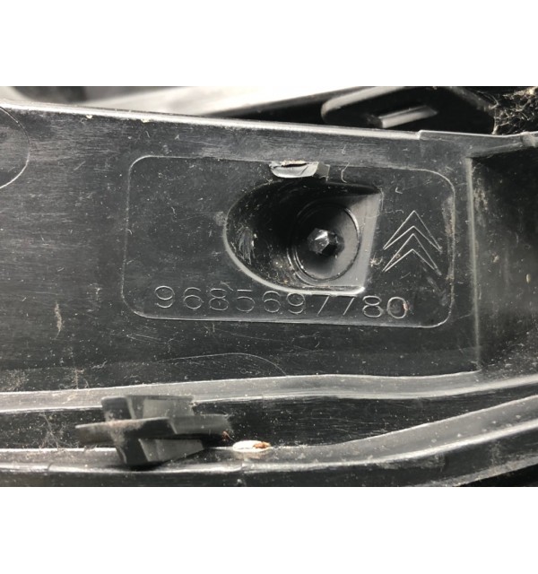 Фонарь задний правый бу для Citroen C3 2 1.4 HDi,  2011 г.