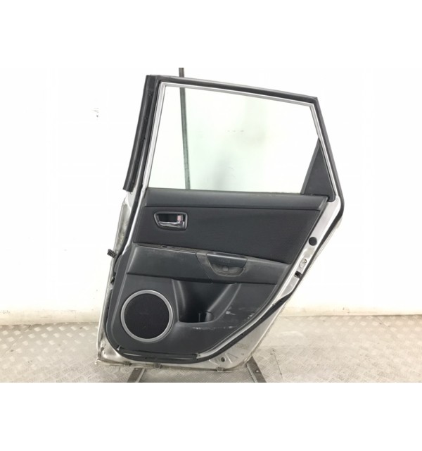 Дверь задняя правая бу для Mazda 3  BK 1.6 i,  2009 г.