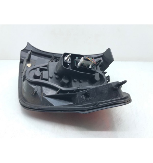 Фонарь задний левый бу для Citroen C3 2 1.4 HDi,  2011 г.