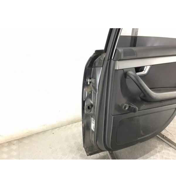 Дверь задняя правая бу для Audi A4 B6 1.9 TDi,  2003 г.