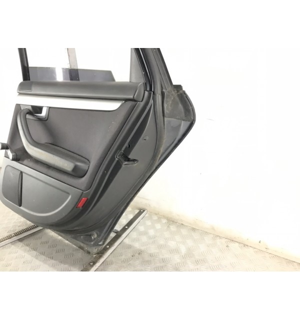 Дверь задняя правая бу для Audi A4 B6 1.9 TDi,  2003 г.