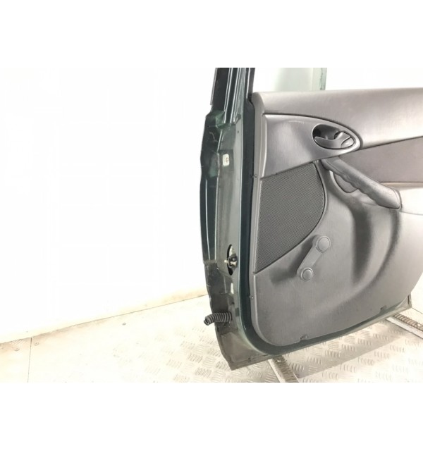 Дверь задняя правая бу для Ford Focus 1 1.6 i,  2004 г.