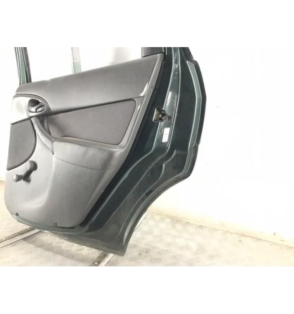 Дверь задняя правая бу для Ford Focus 1 1.6 i,  2004 г.