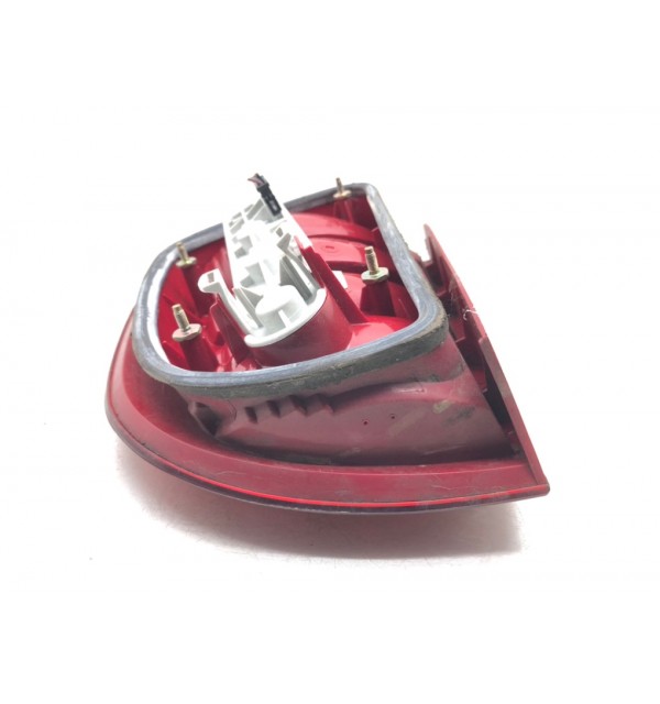 Фонарь задний левый бу для Skoda Fabia 1 1.4 i,  2004 г.