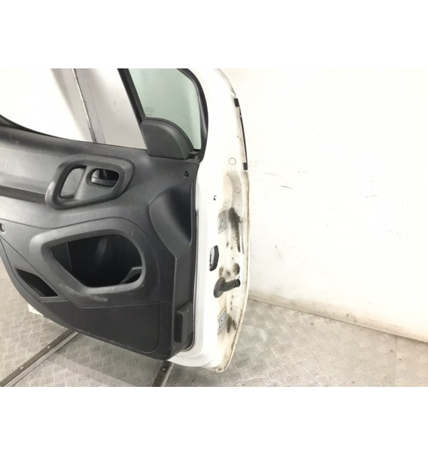 Дверь передняя левая бу для Citroen Berlingo 2 1.6 HDi,  2012 г.