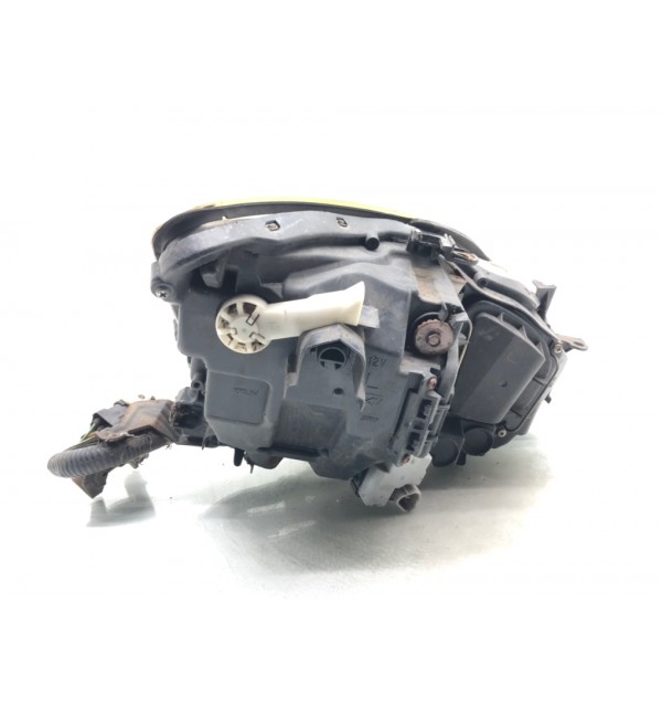 Фара левая бу для Lexus IS 2 2.2 D,  2007 г.