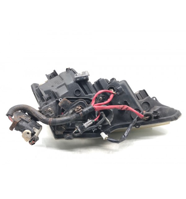 Фара левая бу для Lexus IS 2 2.2 D,  2007 г.