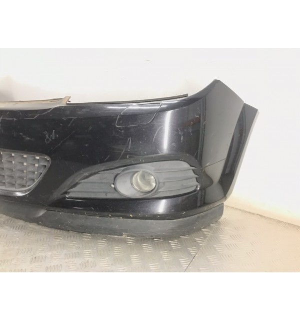 Бампер передний бу для Opel Astra H 1.6 i,  2007 г.