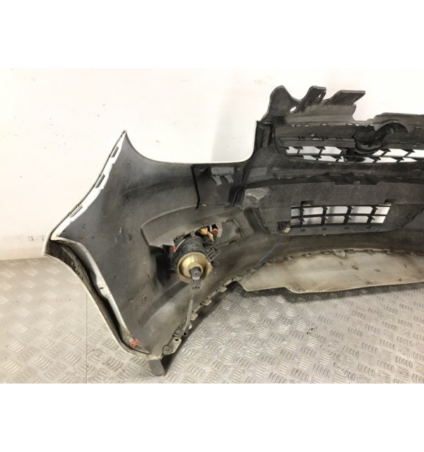 Бампер передний бу для Opel Corsa D 1.2 i,  2010 г.