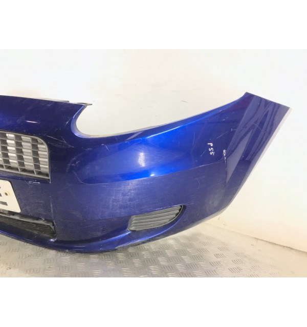 Бампер передний бу для Fiat Punto  1.2 i,  2008 г.