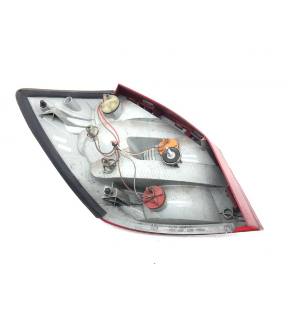 Фонарь задний правый бу для Skoda Fabia 2 1.2 i,  2008 г.