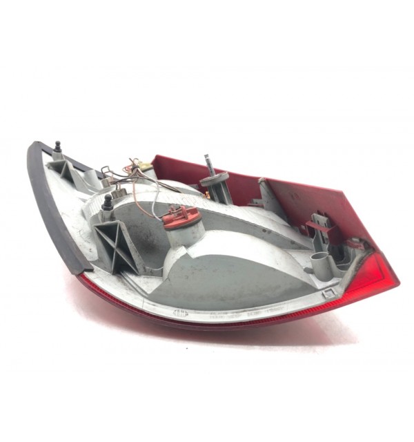 Фонарь задний правый бу для Skoda Fabia 2 1.2 i,  2008 г.