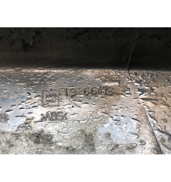 Накладка двери (крышки) багажника бу для Opel Astra H 1.3 CDTi,  2010 г.