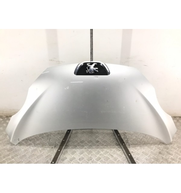 Капот бу для Peugeot 107  1.0 i,  2008 г.