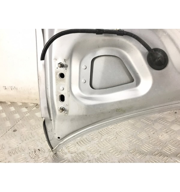 Капот бу для Volkswagen Golf 5 1.6 FSI,  2004 г.