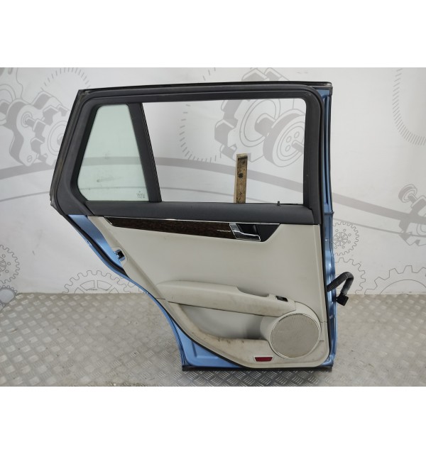 Дверь задняя левая бу для Mercedes C W204 2.2 CDi,  2010 г. бу контрактные купить в Спб