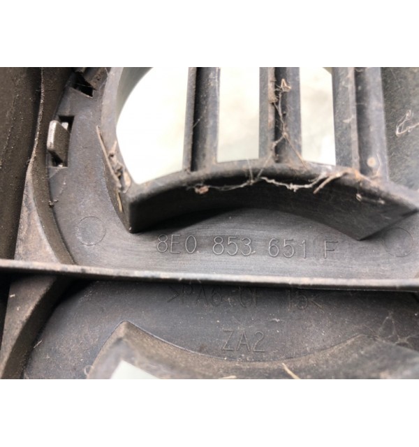 Решетка радиатора бу для Audi A4 B6 1.9 TDi,  2003 г.