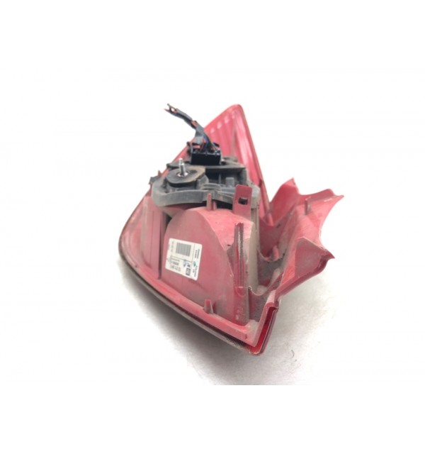 Фонарь задний правый бу для Opel Corsa D 1.3 CDTi,  2007 г.