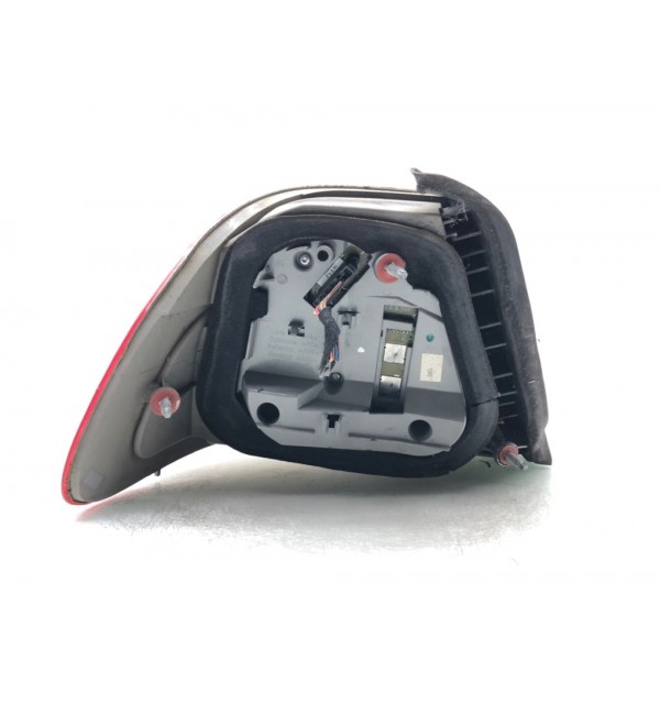 Фонарь задний правый бу для BMW 3 E46 2.0 i,  2003 г.