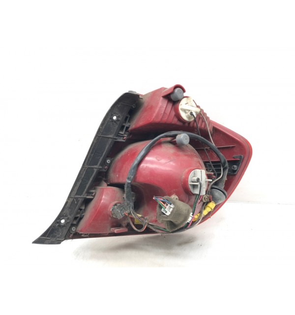 Фонарь задний левый бу для Hyundai Accent 2 1.3 i,  2005 г.