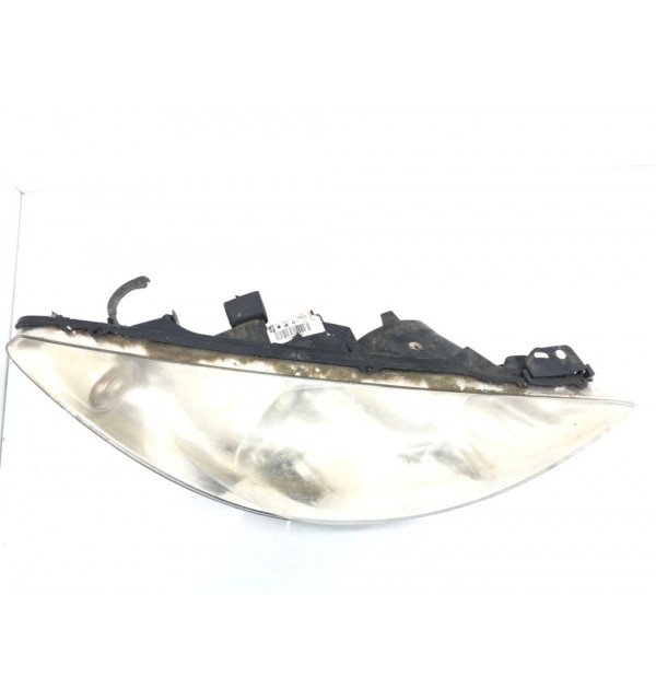 Фара правая бу для Peugeot 308 T7 1.6 i,  2008 г.