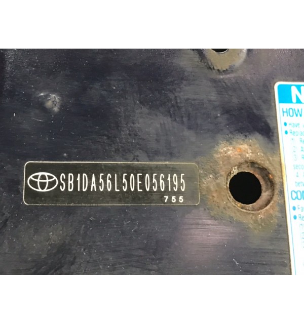 Капот бу для Toyota Avensis 2 2.2 TD,  2006 г.