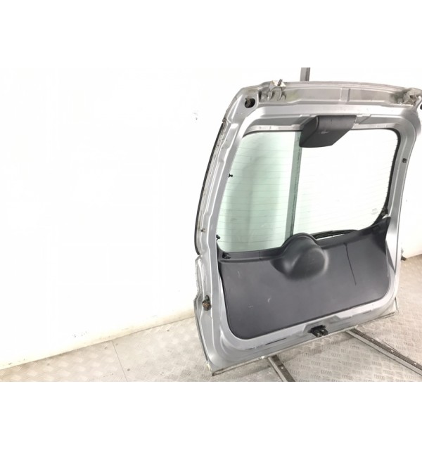 Крышка багажника бу для Nissan Micra K12 1.0 i,  2003 г.