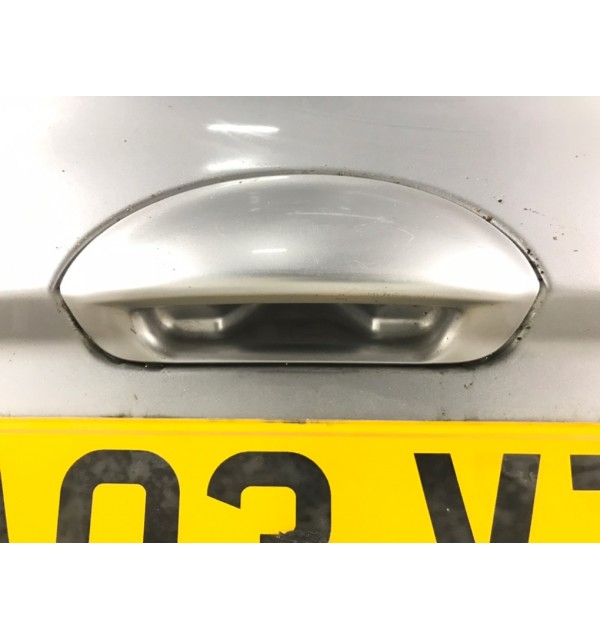 Крышка багажника бу для Nissan Micra K12 1.0 i,  2003 г.