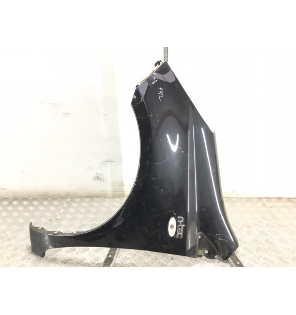 Крыло переднее левое бу для Nissan Note E11 1.5 DCi,  2009 г.